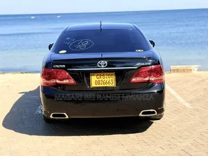 Toyota Crown 2009 Black