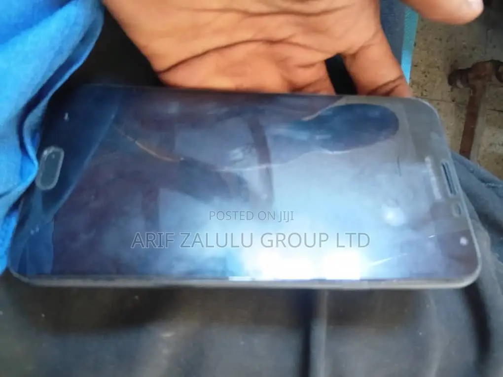 Samsung Galaxy J4 32 GB Black