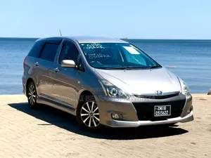 Toyota Wish 2006 Silver