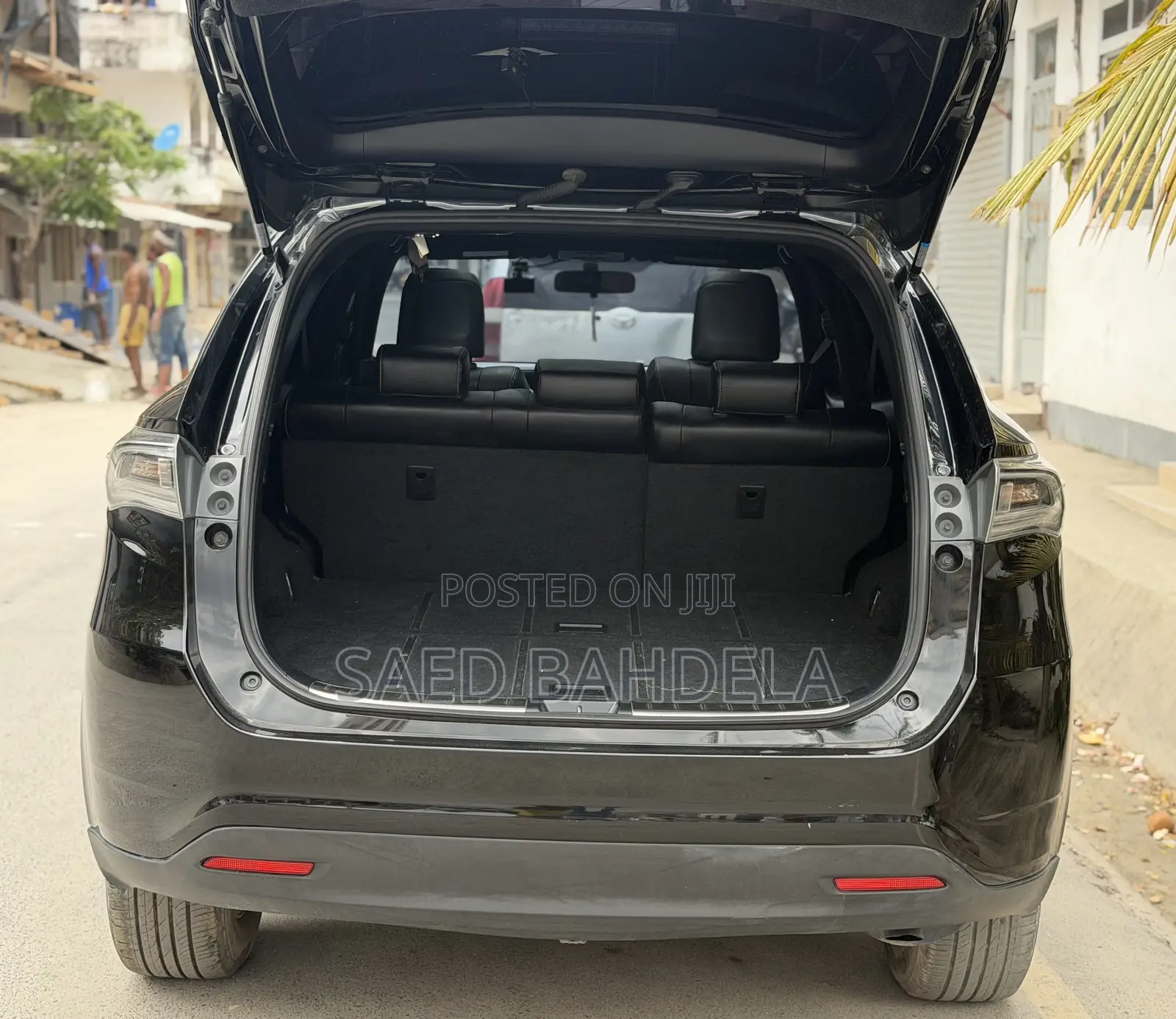 Toyota Harrier 2.0 2016 Black