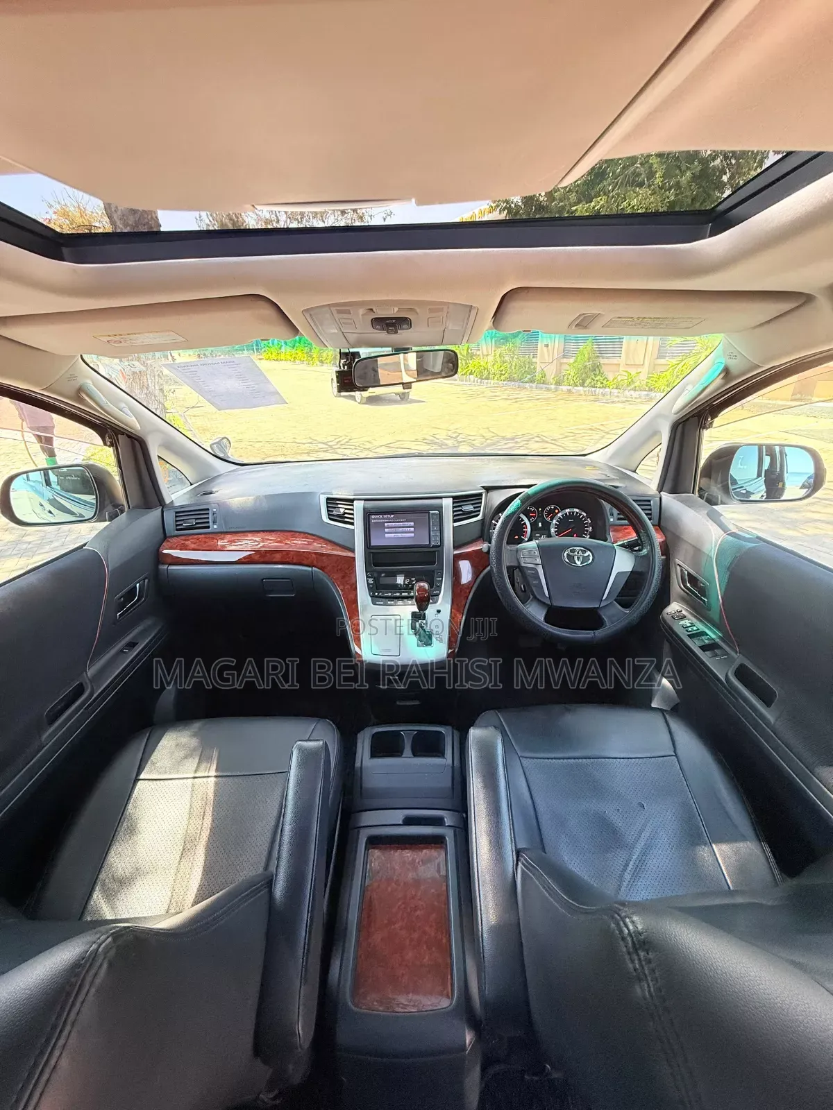 Toyota Vellfire 2010 Silver