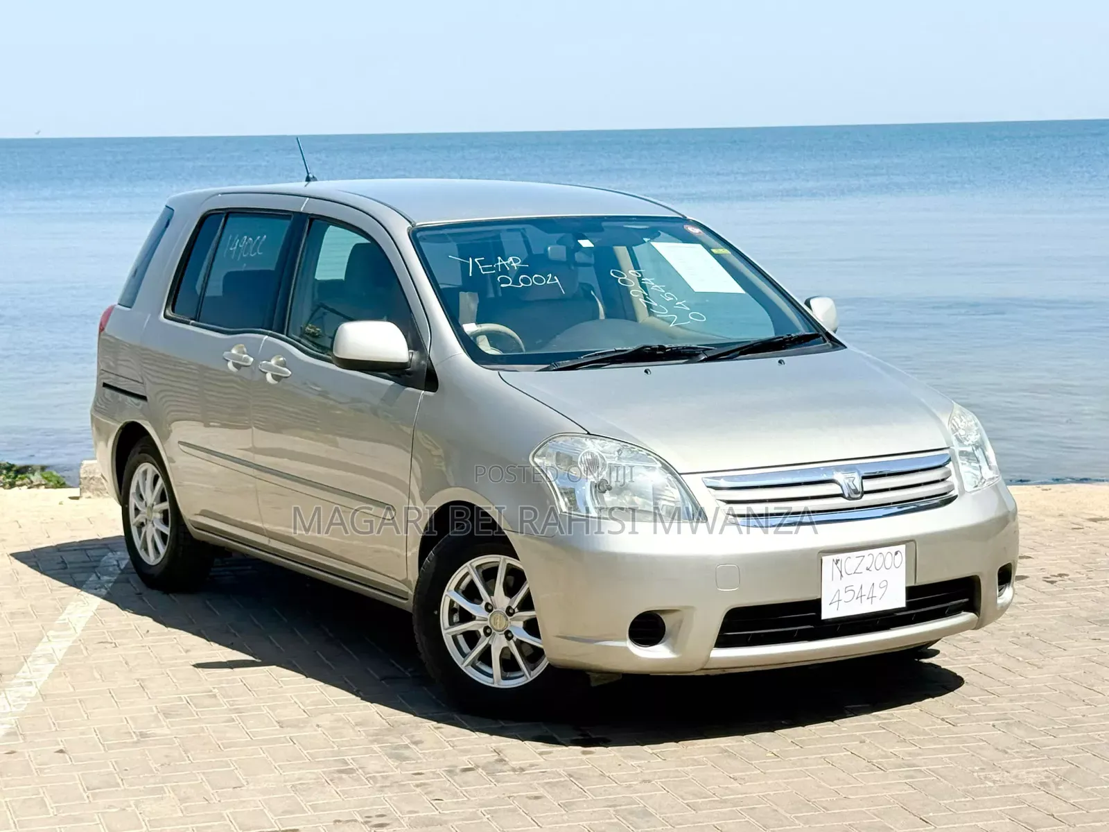 Toyota Raum 2004 Silver
