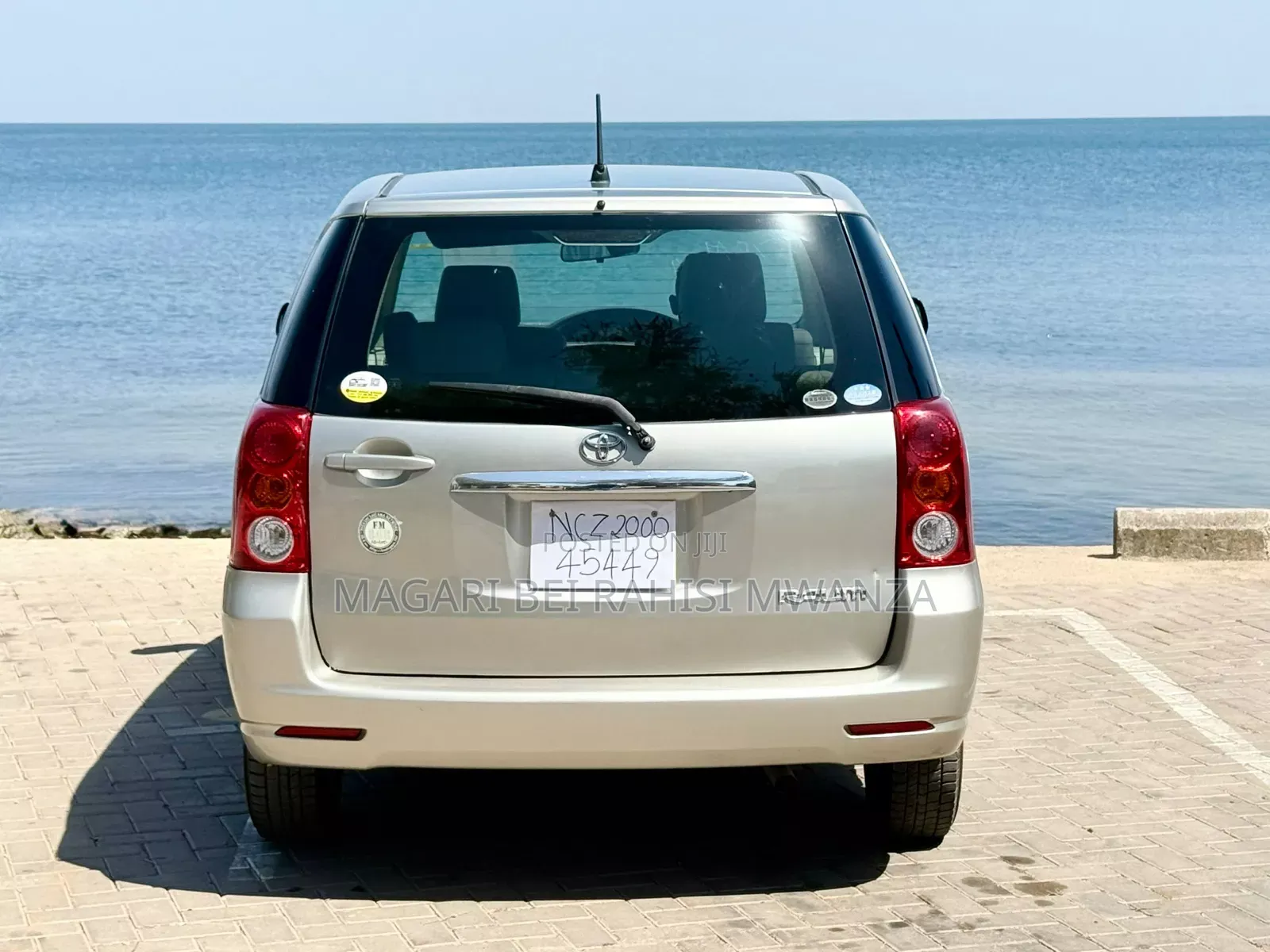 Toyota Raum 2004 Silver