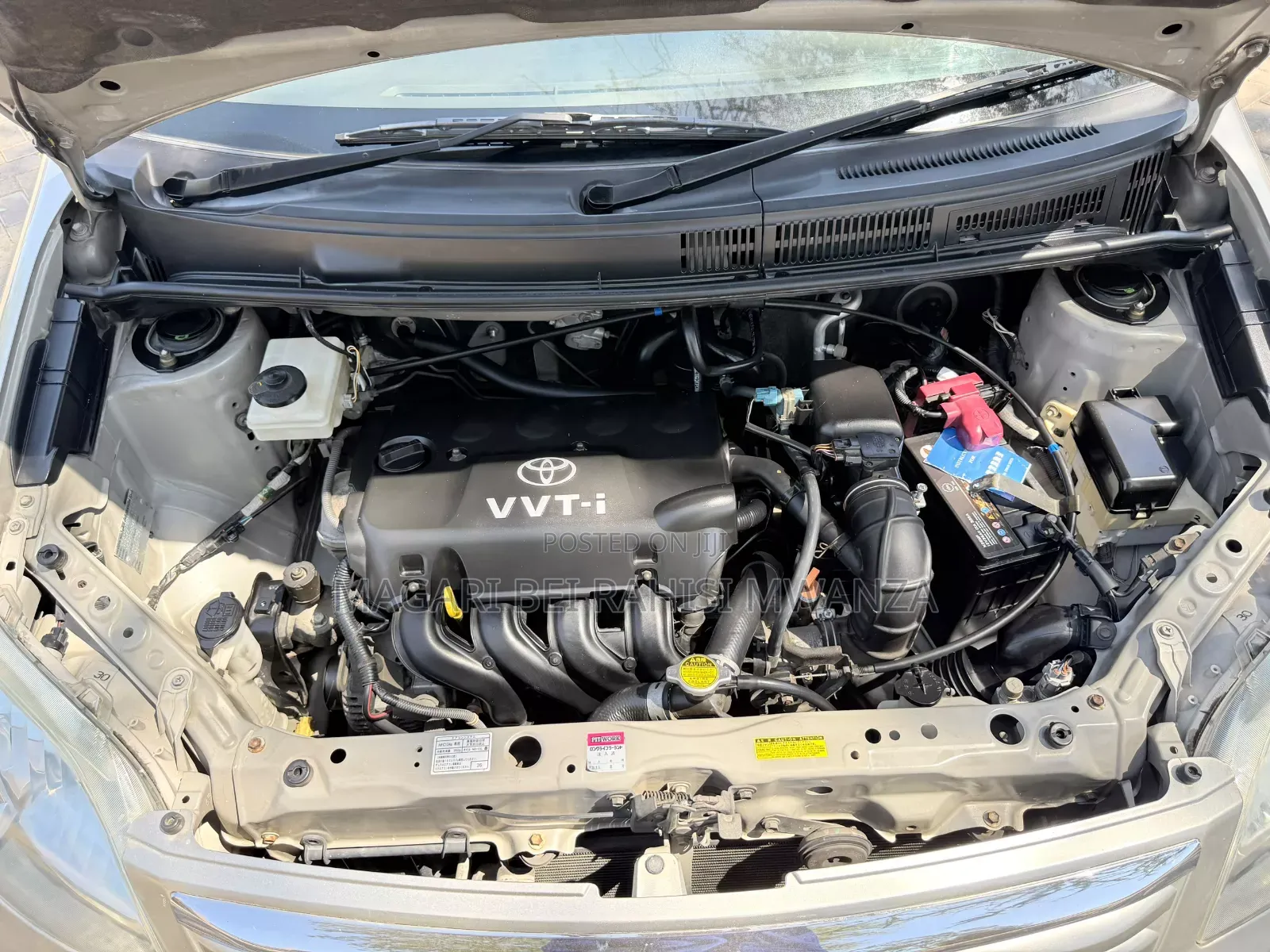 Toyota Raum 2004 Silver