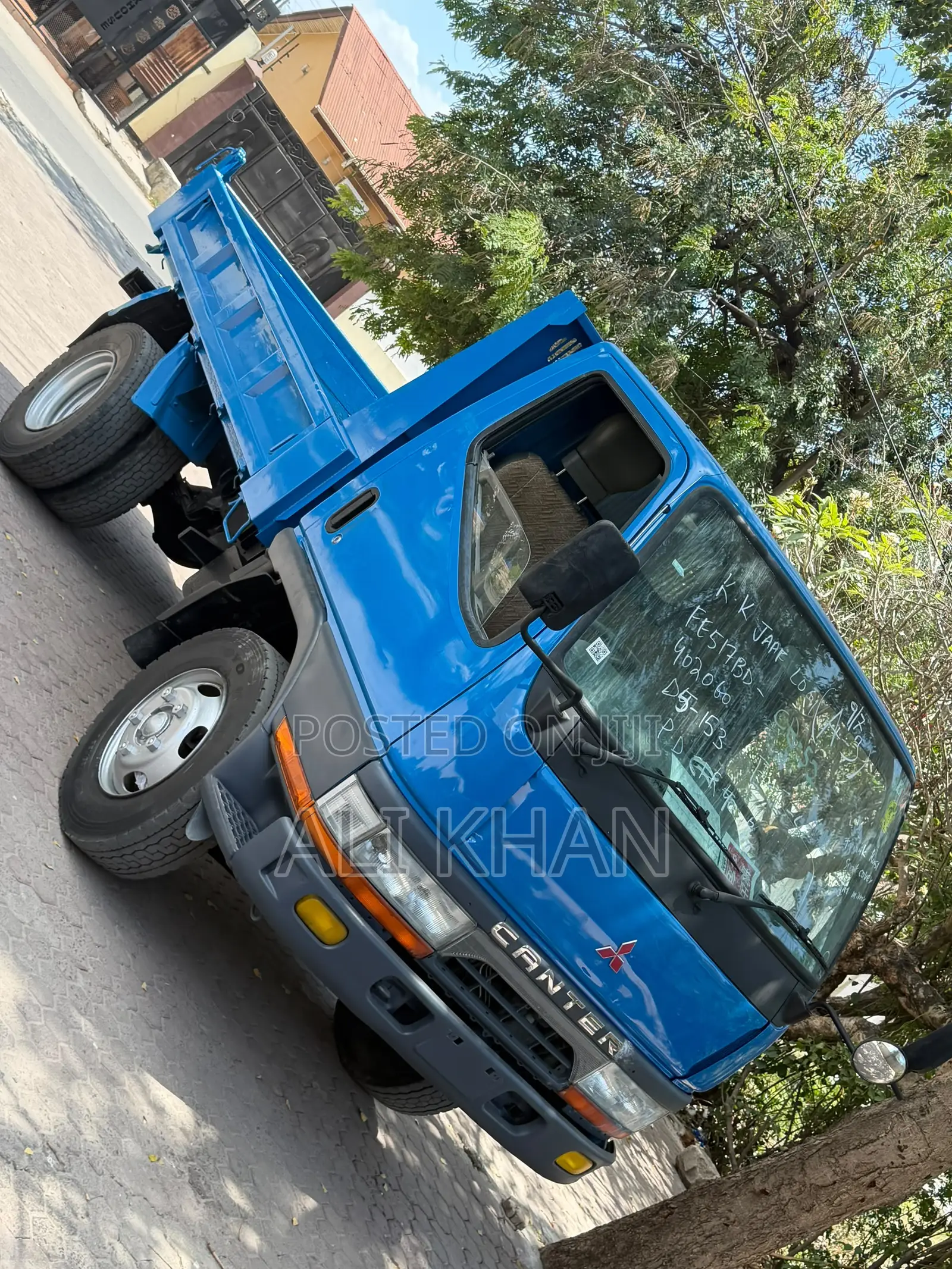 Mitsubishi Canter Tipper Blue 1994
