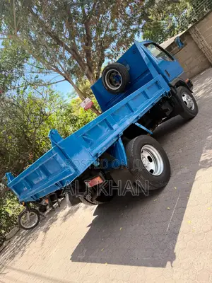 Mitsubishi Canter Tipper Blue 1994