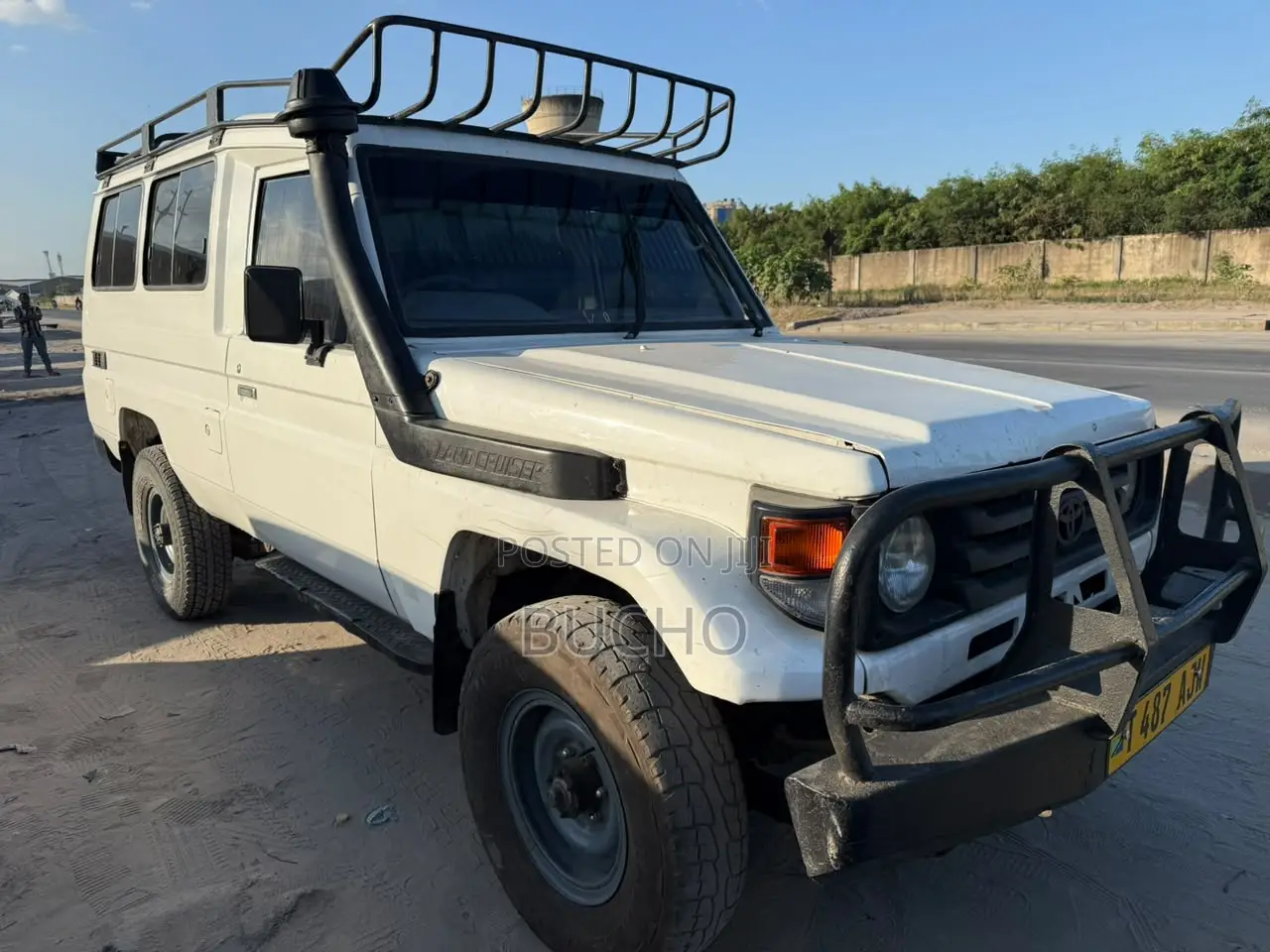 Toyota Land Cruiser 90 1997 White