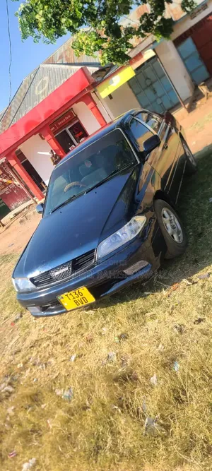 Toyota Carina 2000 Black