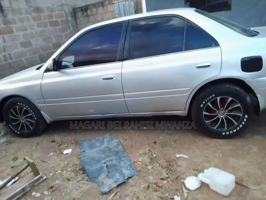 Toyota Carina 2001 Silver