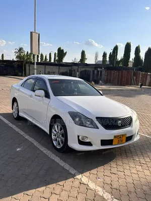 Toyota Crown 2009 White