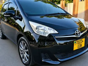 Toyota Ractis 2012 Black