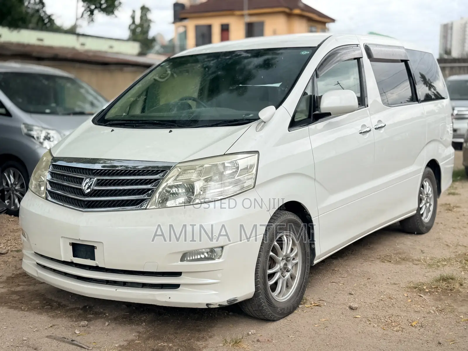 Toyota Alphard 2.4 Petrol AWD 2005 White