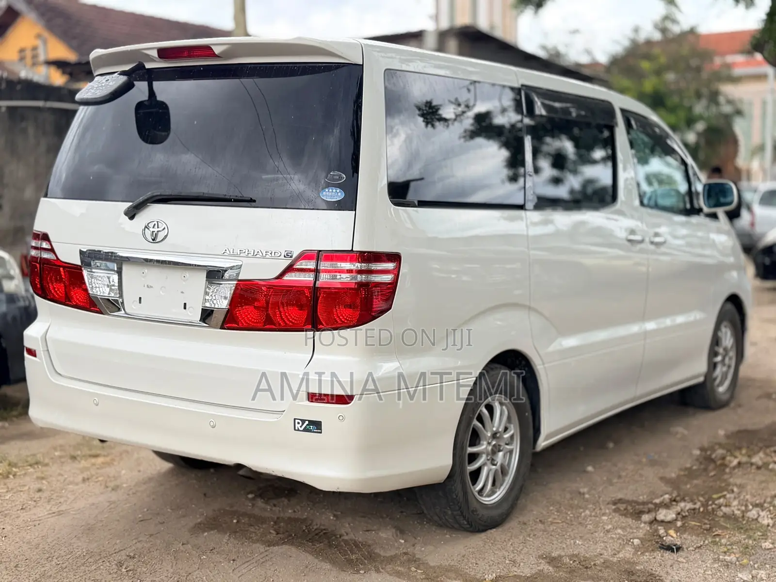 Toyota Alphard 2.4 Petrol AWD 2005 White