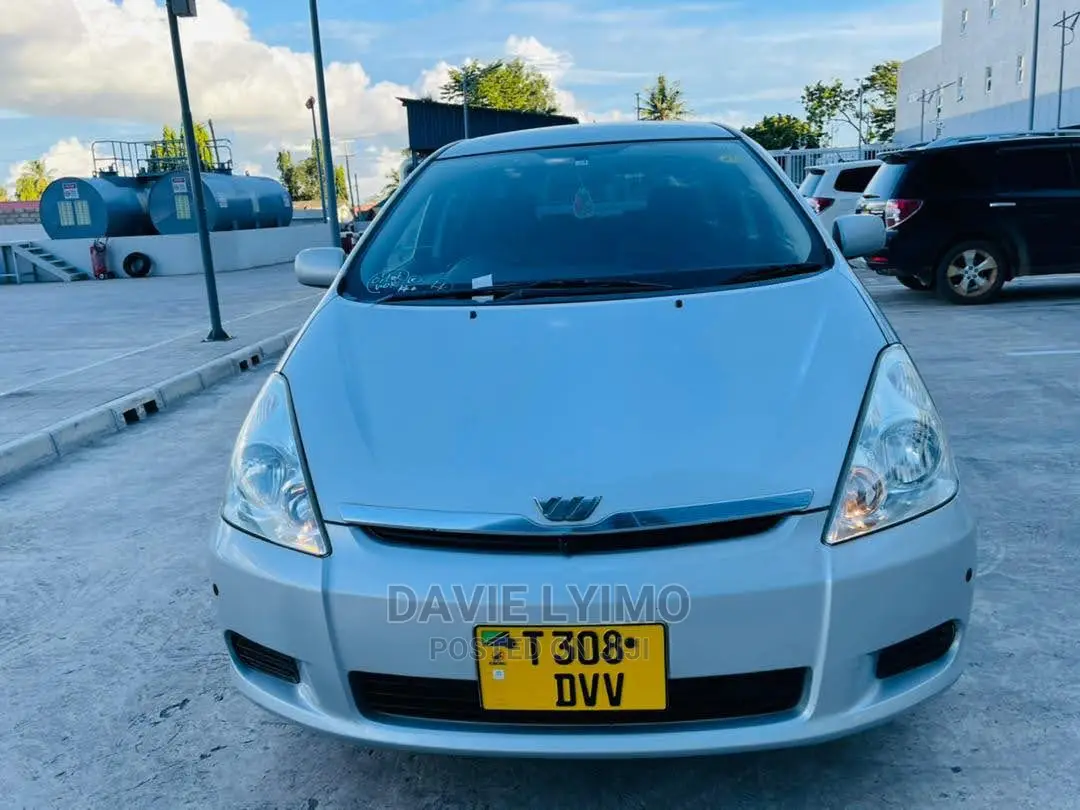Toyota Wish 2003 Silver