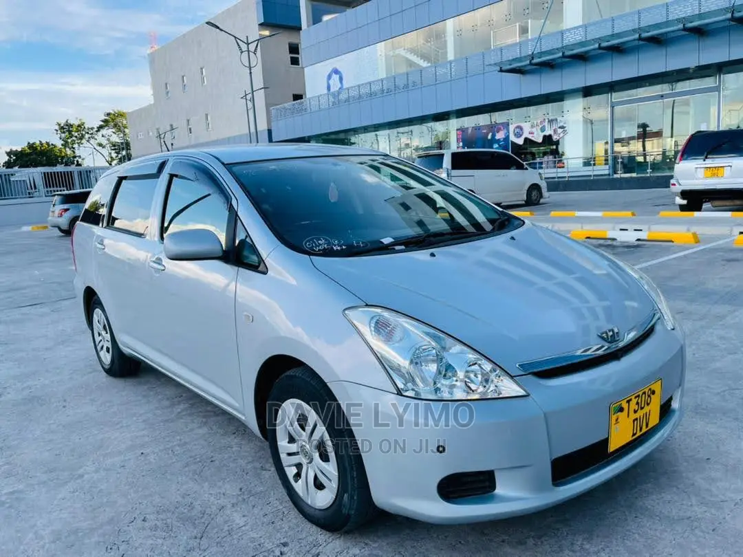 Toyota Wish 2003 Silver