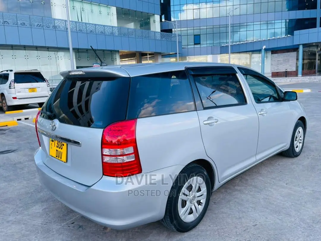Toyota Wish 2003 Silver