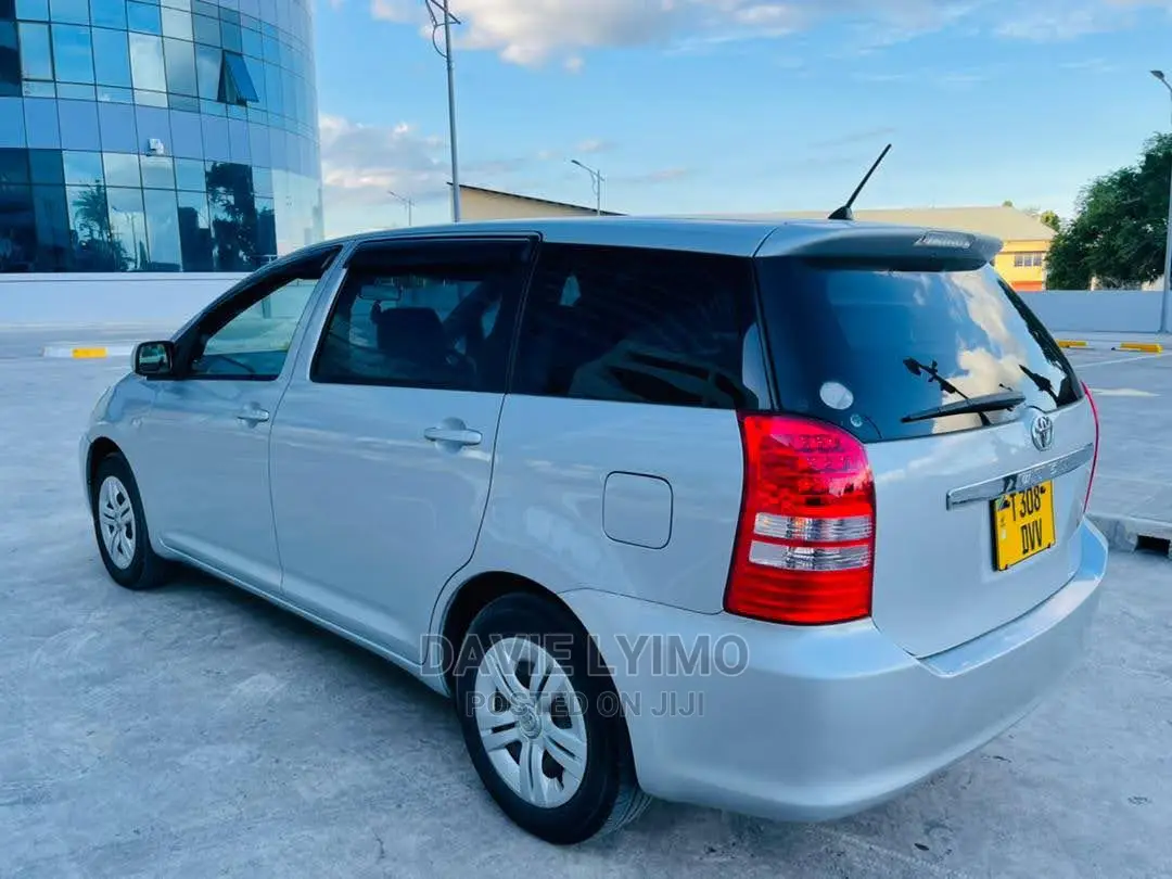 Toyota Wish 2003 Silver