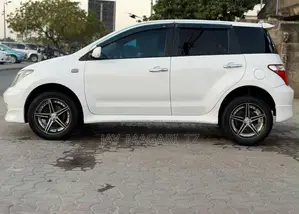 Toyota IST 2004 White