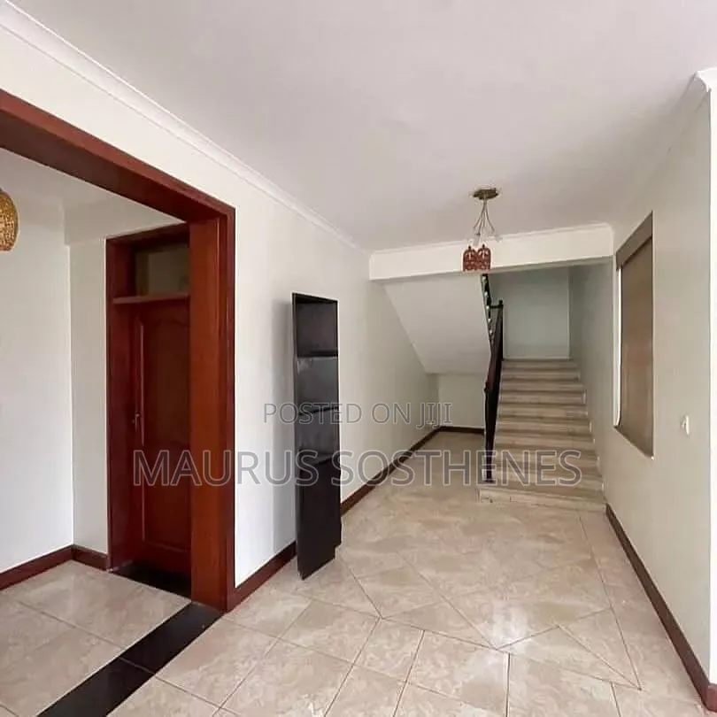 5bdrm Bungalow in Salasala, Kunduchi for sale