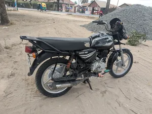 Bajaj Boxer 125 2025 Black