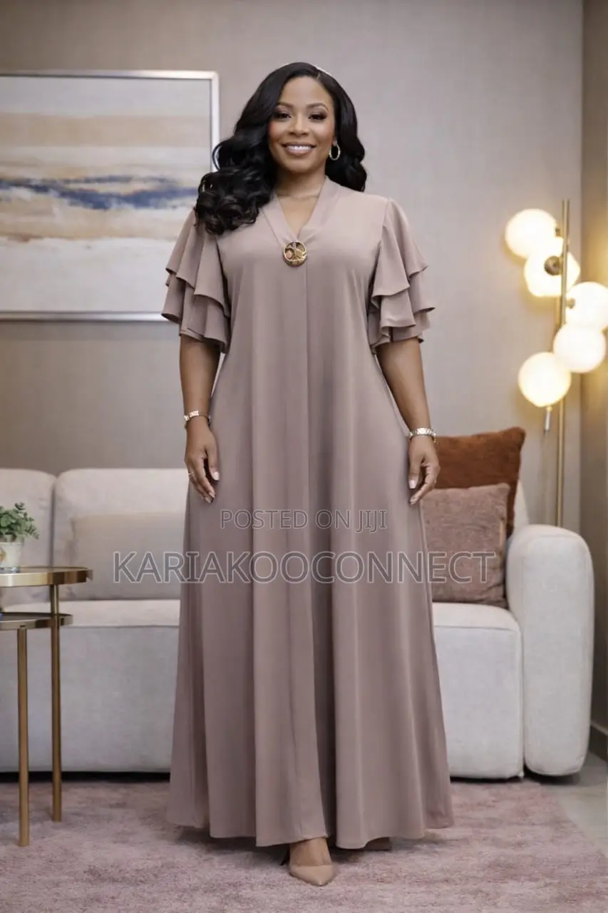 Flowy v-Neck Maxi Dress With Ruffle Sleeves