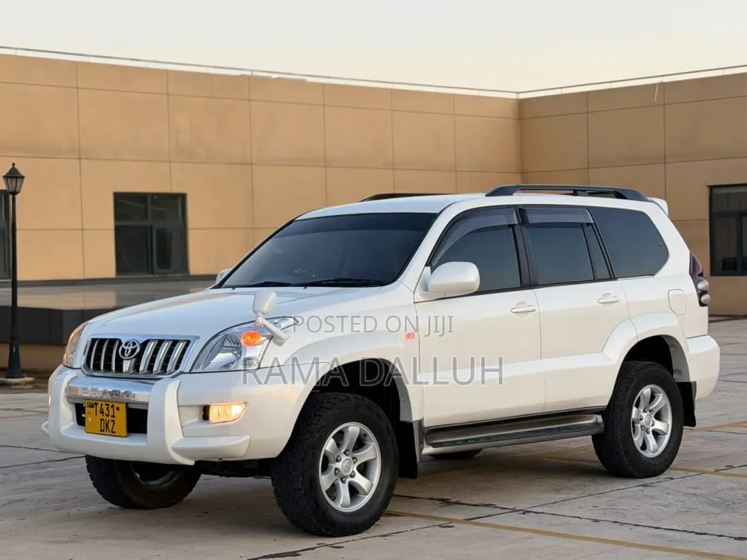 Toyota Land Cruiser Prado 2005 White