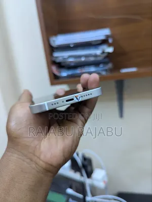 Apple iPhone 13 128 GB White