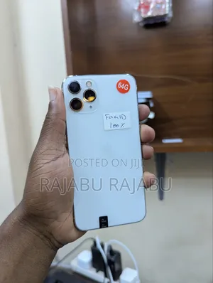 Apple iPhone 11 Pro Max 64 GB White