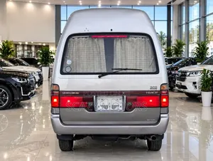 Toyota HiAce 1996 Gold