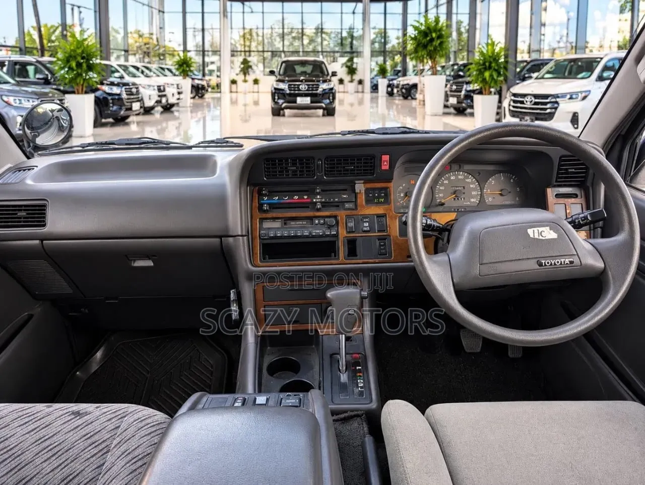 Toyota HiAce 1996 Gold
