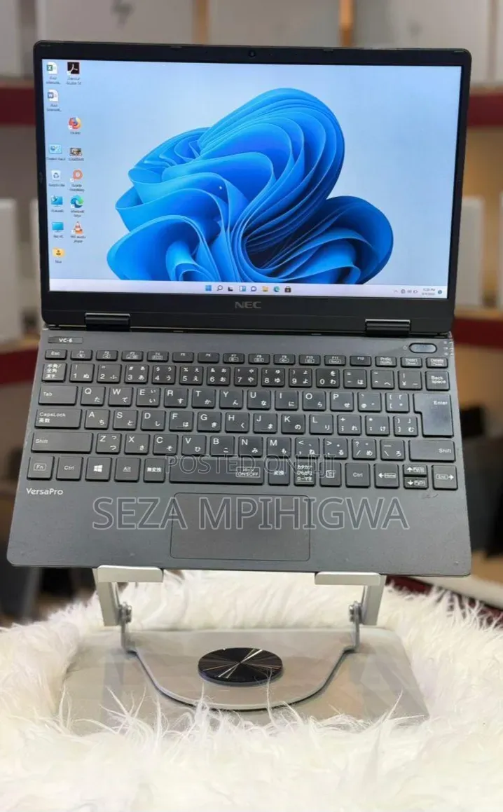 Laptop NEC 8GB Intel Core i5 SSD 128GB