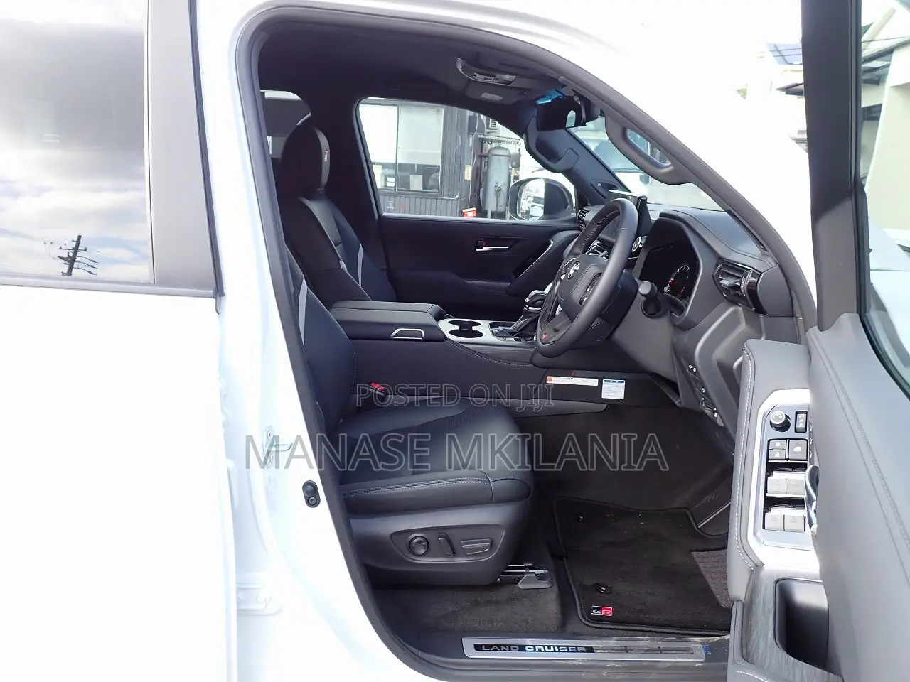 Toyota Land Cruiser 2024 White