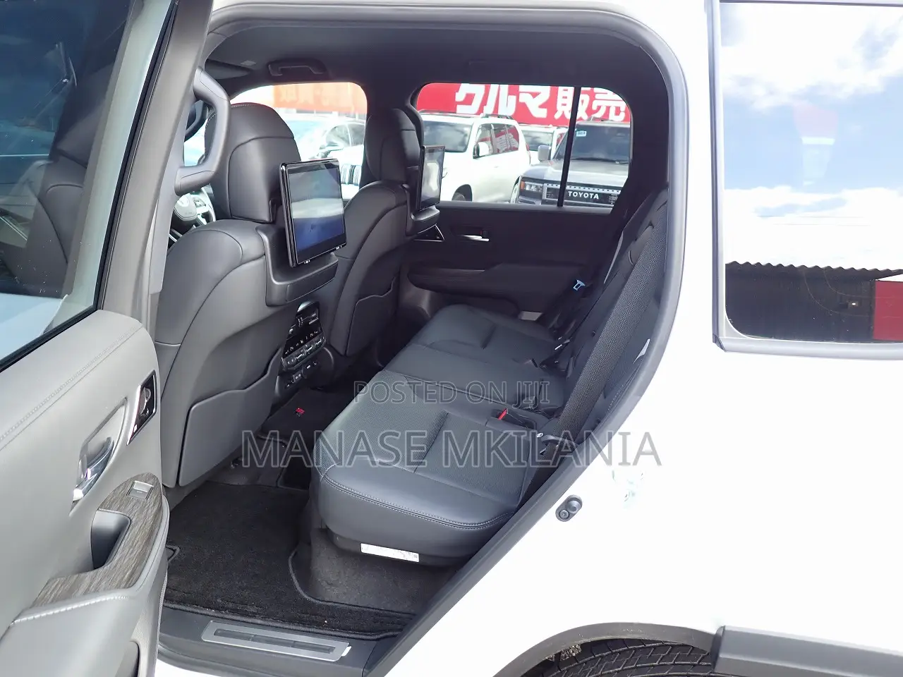 Toyota Land Cruiser 2024 White