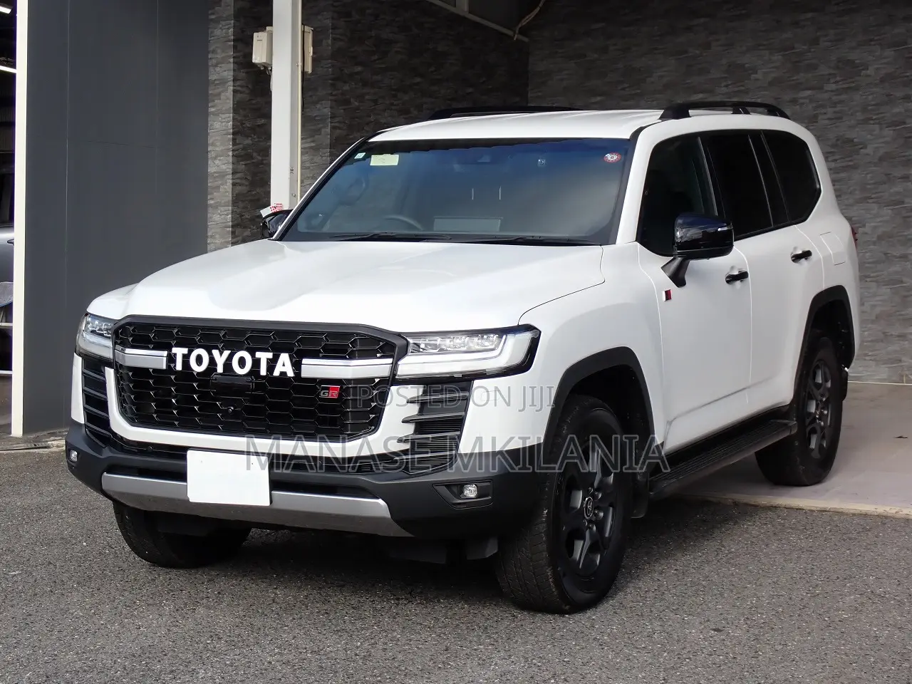 Toyota Land Cruiser 2024 White