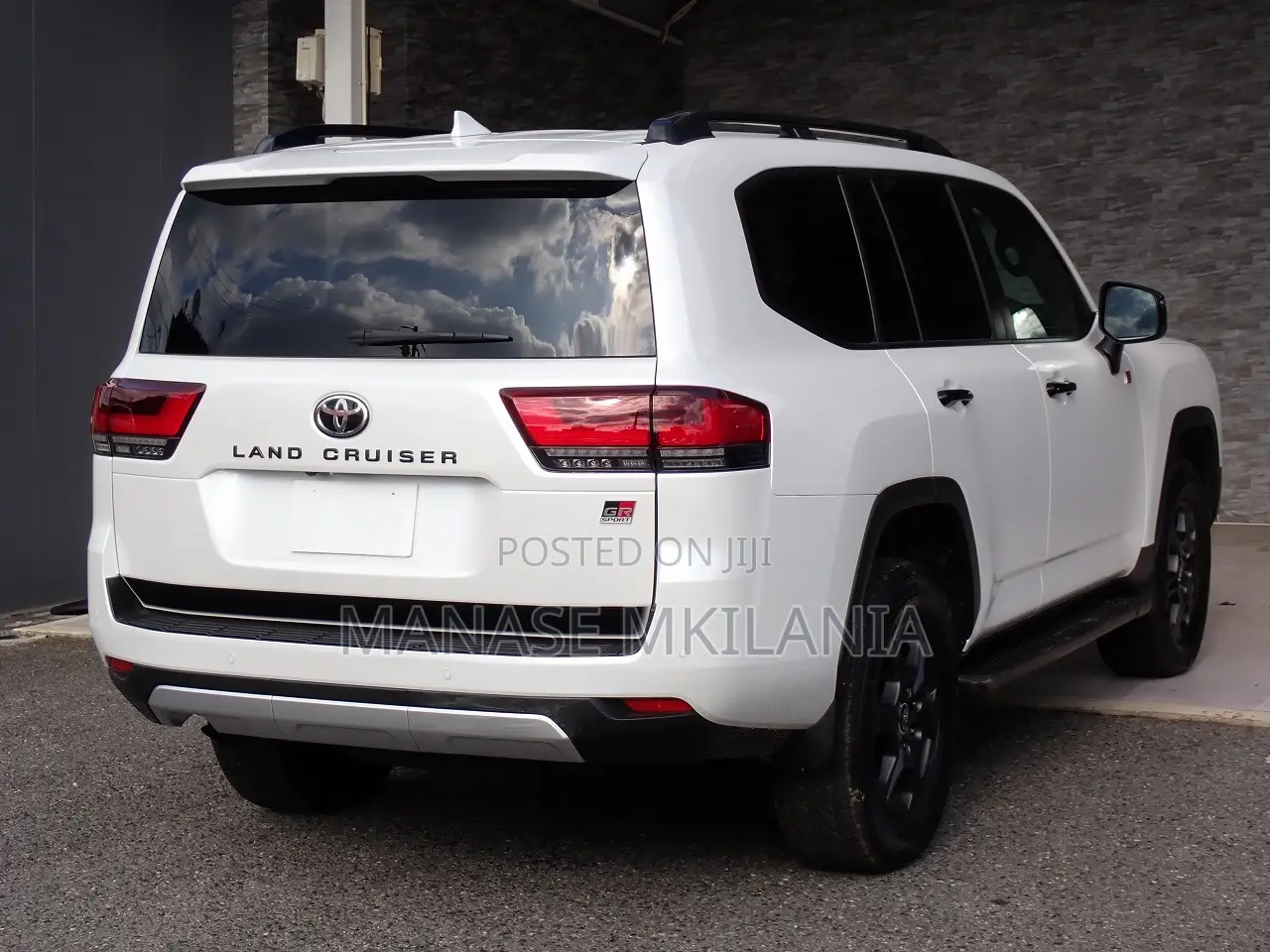 Toyota Land Cruiser 2024 White