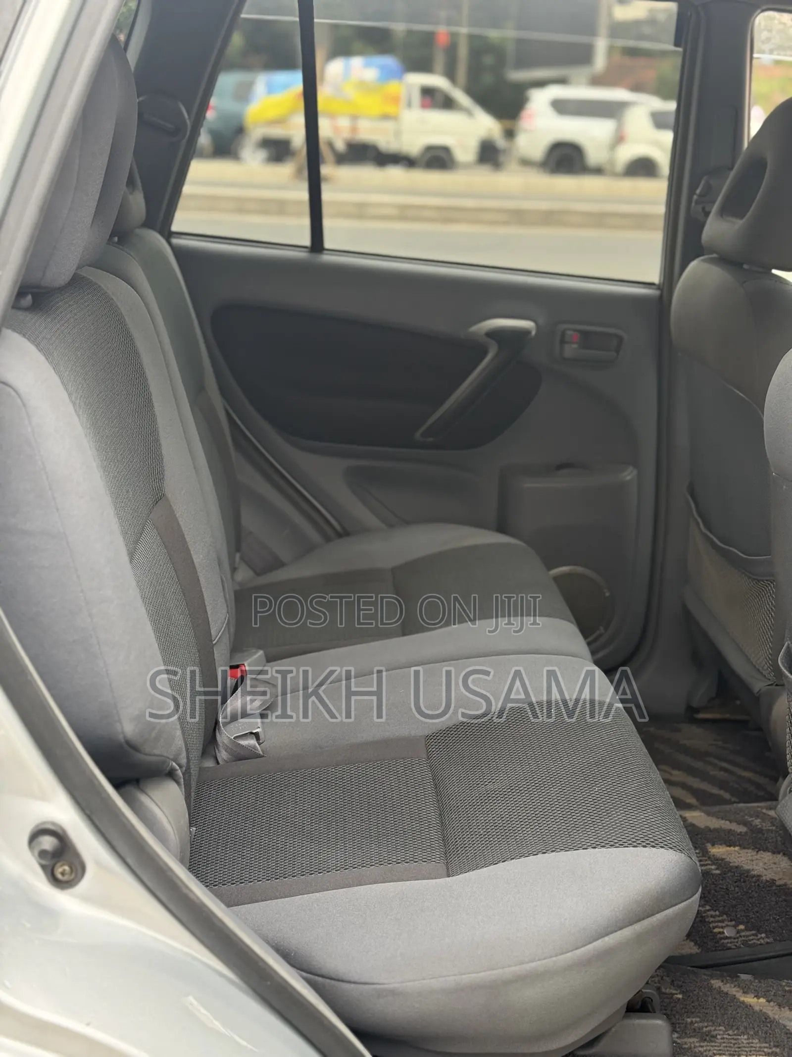 Toyota RAV4 Base FWD 2001 Silver