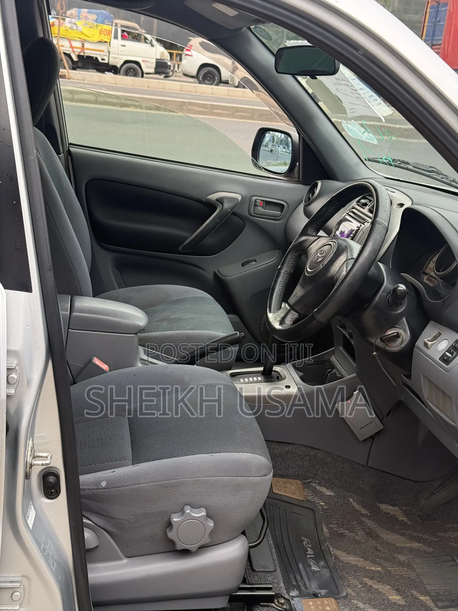 Toyota RAV4 Base FWD 2001 Silver