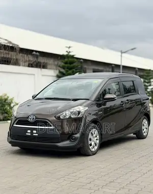 Toyota Sienta 2016 Black