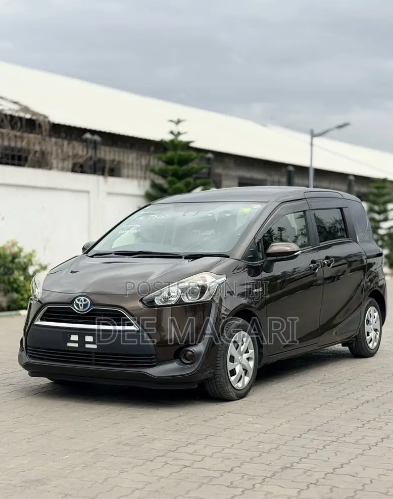Toyota Sienta 2016 Black
