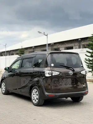 Toyota Sienta 2016 Black