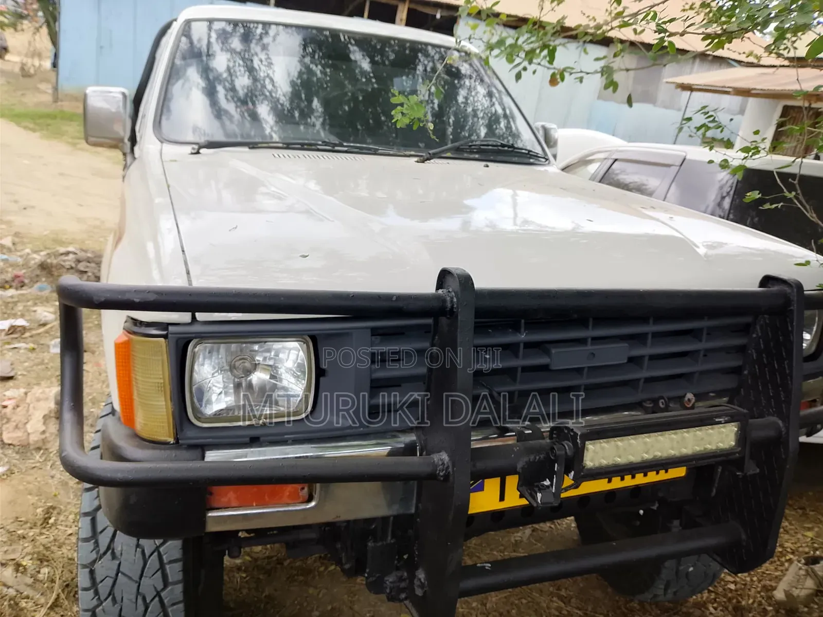 Toyota Hilux 1994 White