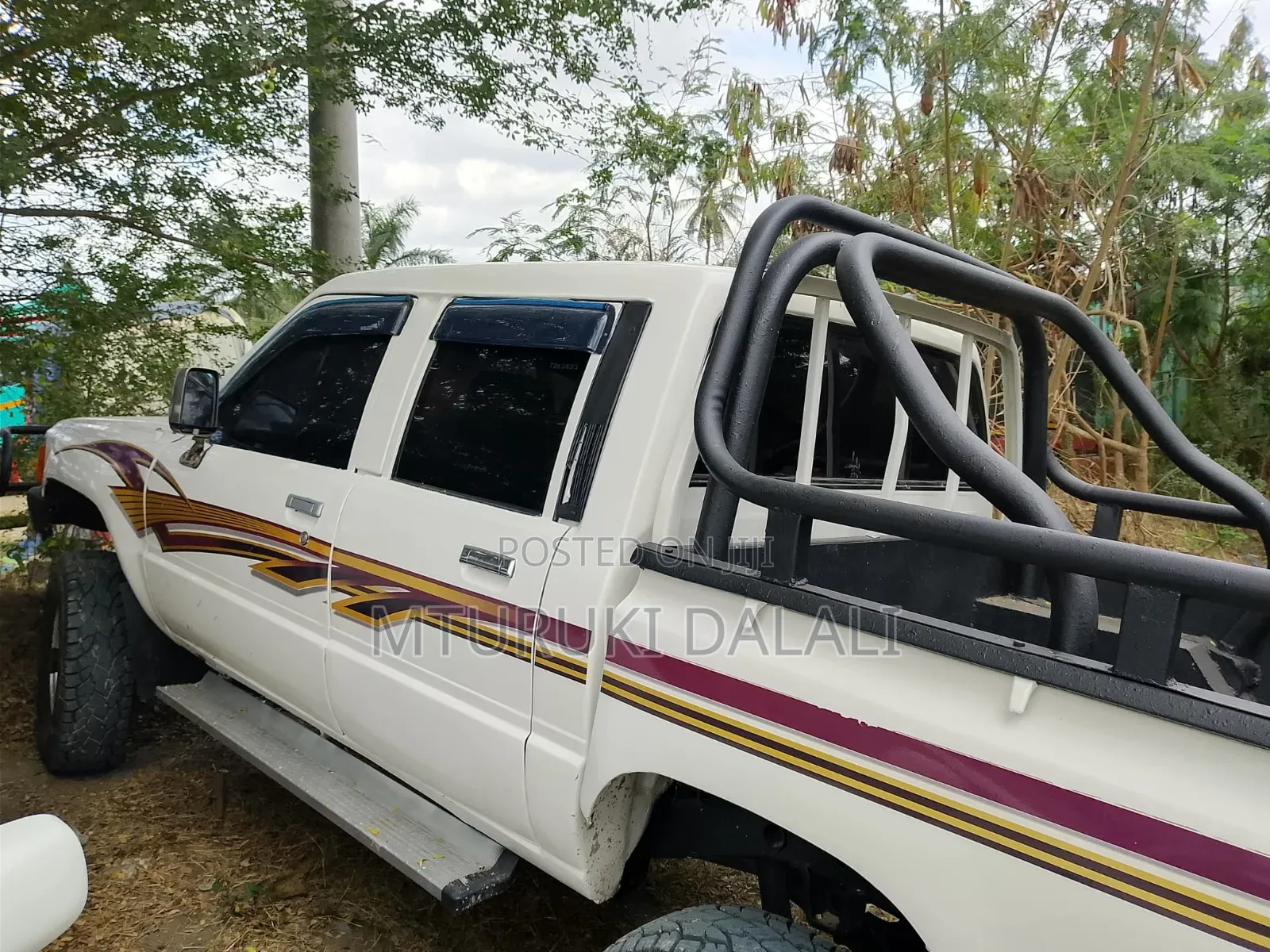 Toyota Hilux 1994 White