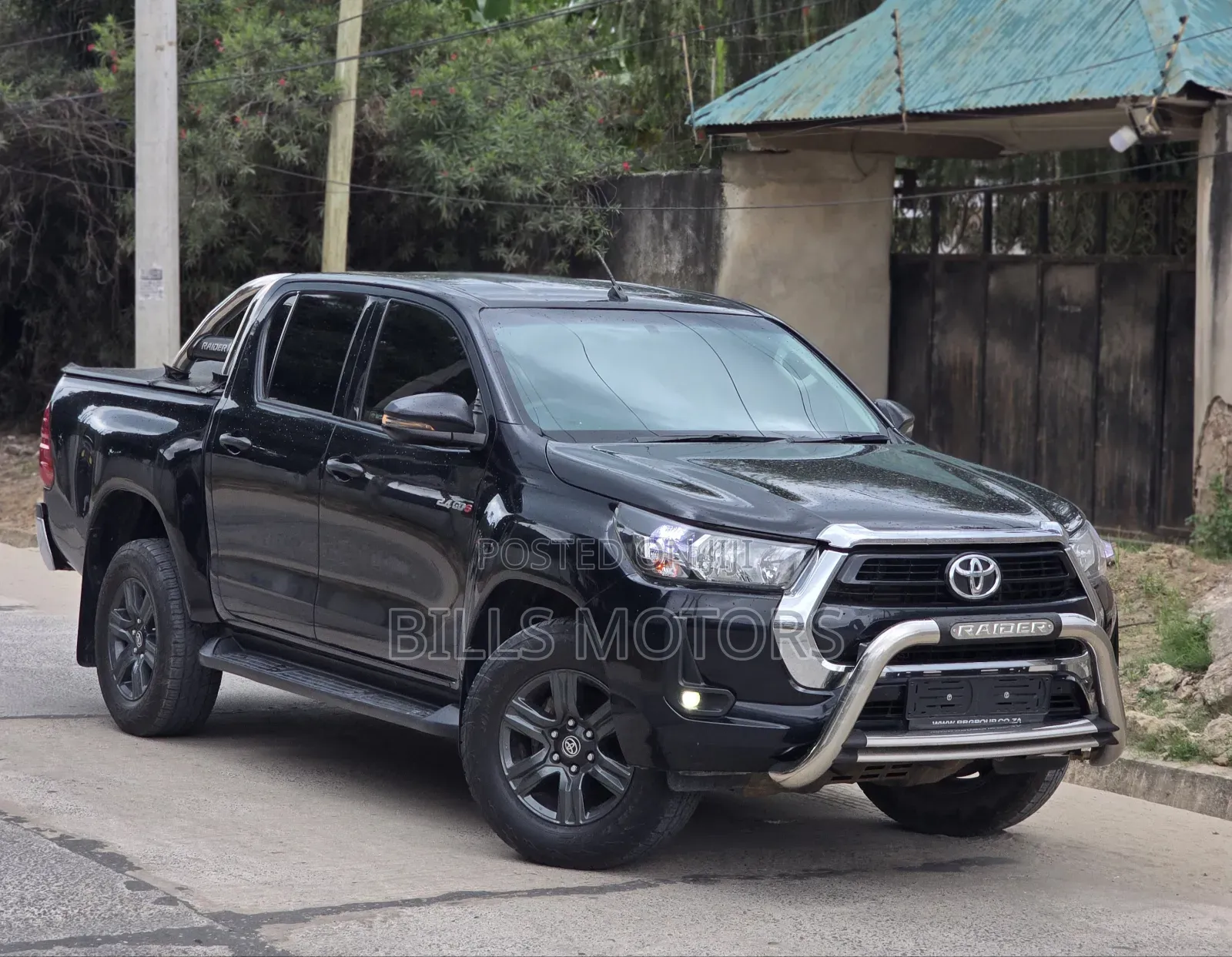 Toyota Hilux Revo Double Cab Deisel 2.4 RWD 2021 Black