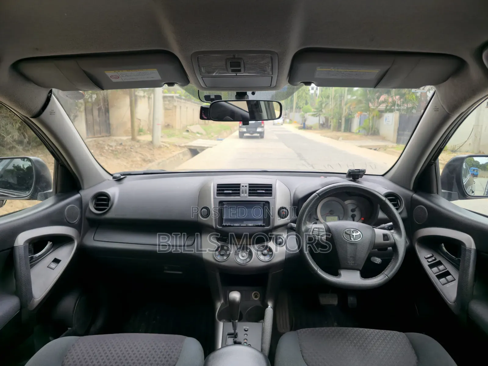 Toyota Vanguard 2010 Black