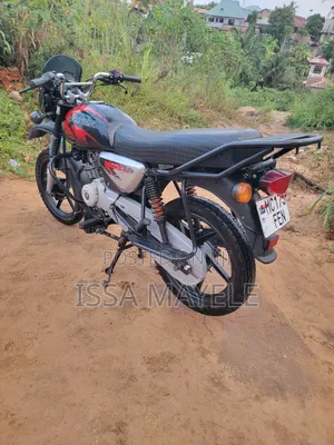 Bajaj Boxer X125 2026 Black