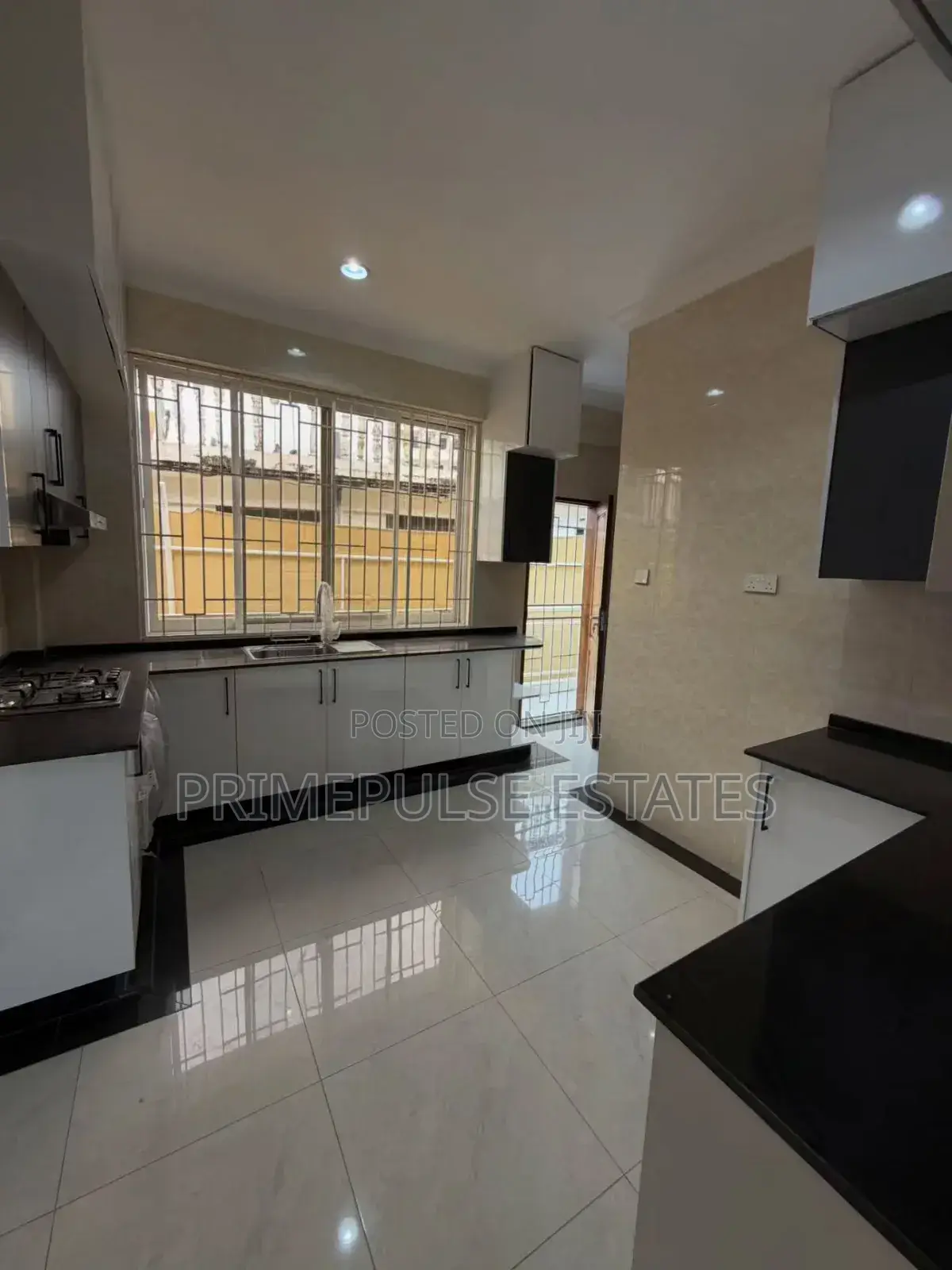 3bdrm House in Msasani for rent
