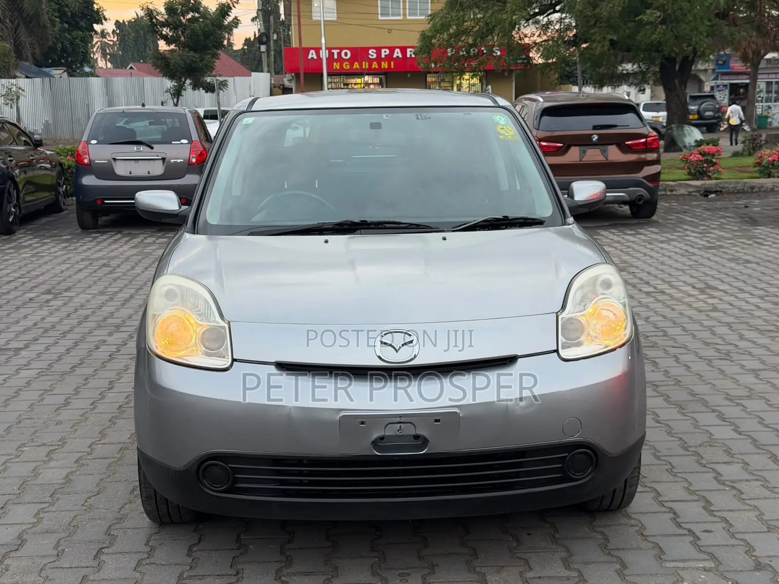 Mazda Verisa 2009 Silver