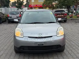Mazda Verisa 2009 Silver