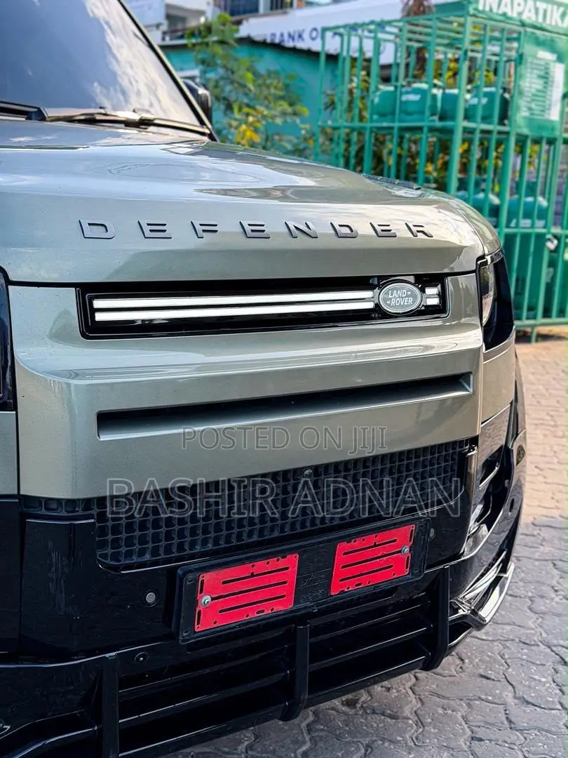 Land Rover Defender X-Dynamic SE 2022 Green