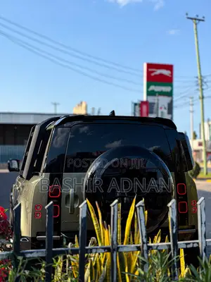 Land Rover Defender X-Dynamic SE 2022 Green